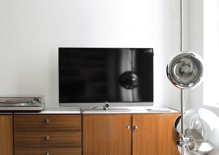 Loewe Bild 3.40 light grey - lifestyle - Televisie