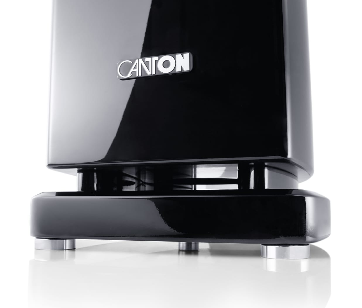 Canton Reference 5 K zwart hoogglans - detail - Zuilspeaker