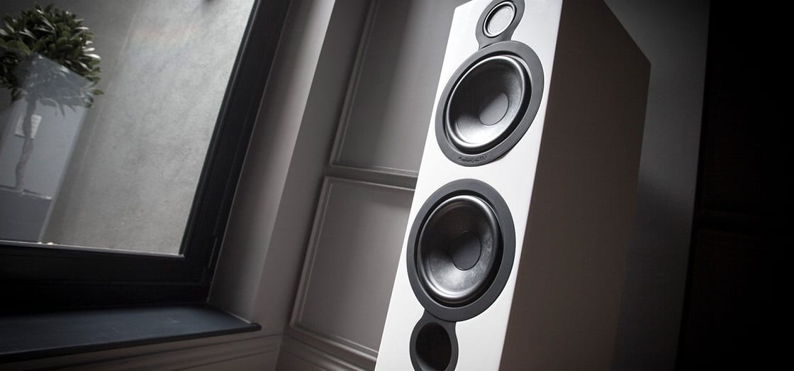 Cambridge Audio Aeromax 6 wit hoogglans - detail - Zuilspeaker