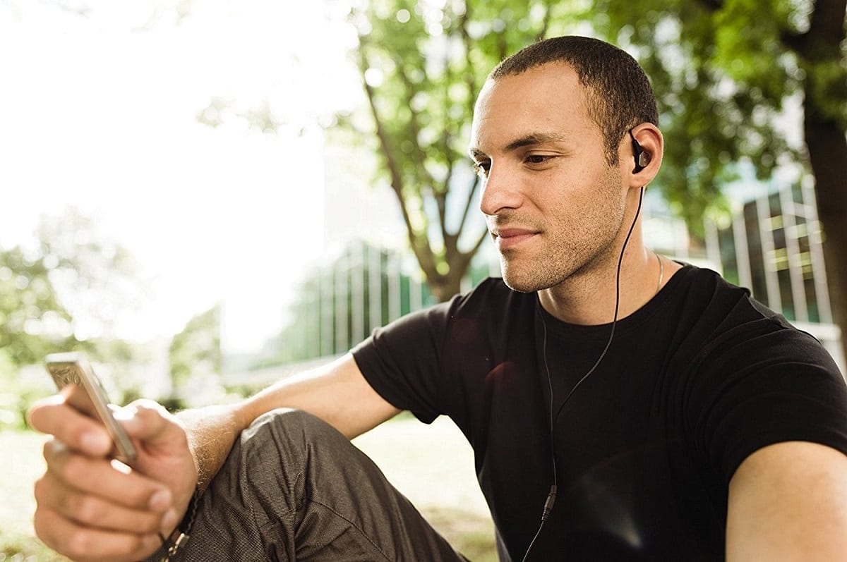 Sennheiser IE 80 - lifestyle - In ear oordopjes