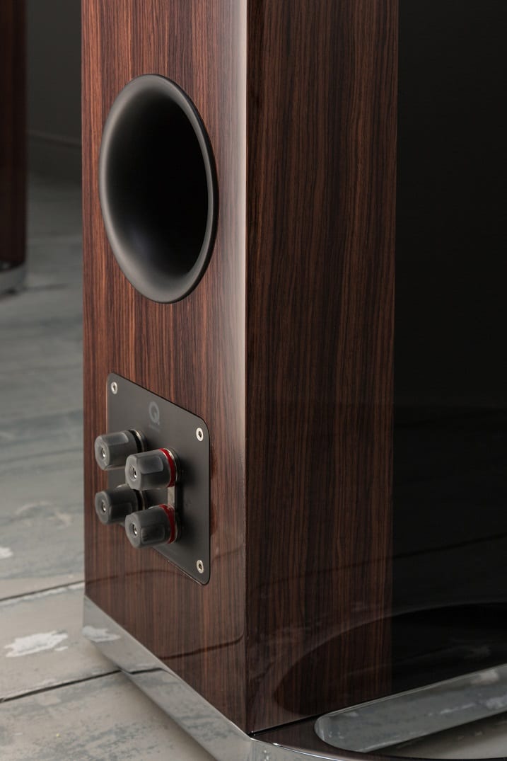 Q Acoustics Concept 500 zwart/rosewood - detail - Zuilspeaker