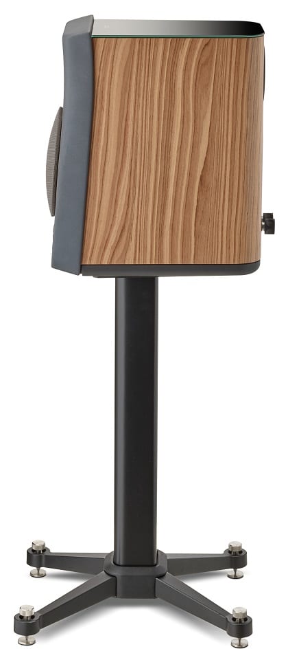 Focal Kanta 1 walnut mat / dark grey mat - zijaanzicht met grill op standaard - Boekenplank speaker
