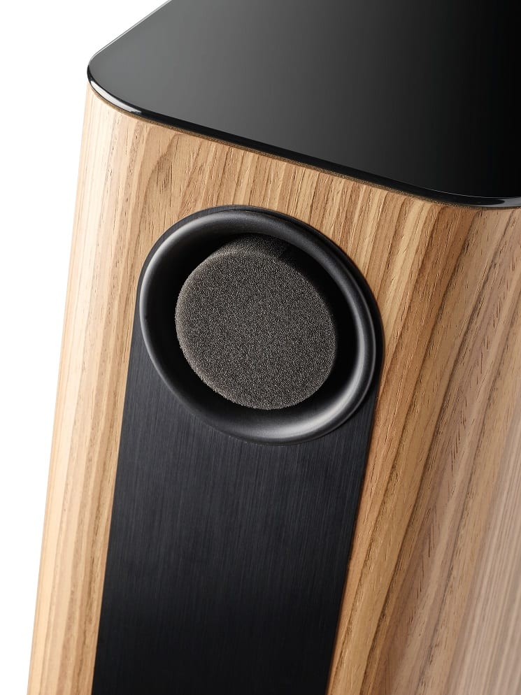 Focal Kanta 1 walnut mat / dark grey mat - detail - Boekenplank speaker
