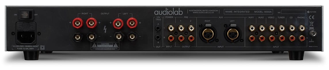 Audiolab 8300A zilver - achterkant - Stereo versterker