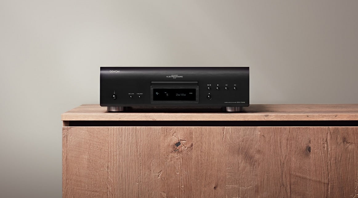 Denon DCD-1700NE zwart - lifestyle - CD speler