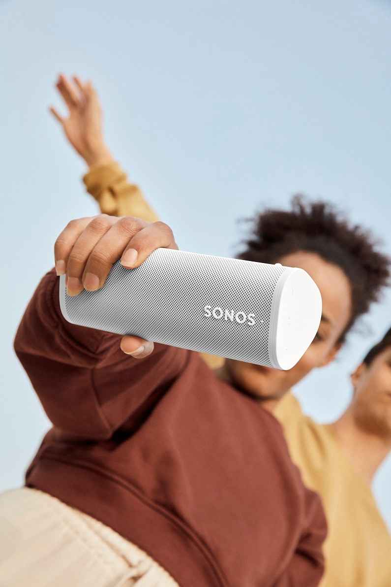 Sonos Roam SL wit - lifestyle - Bluetooth speaker