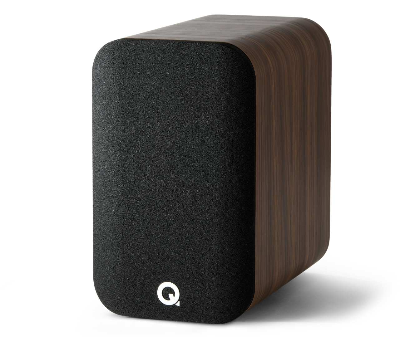 Q Acoustics 5010 rosewood - zij frontaanzicht met grill - Boekenplank speaker