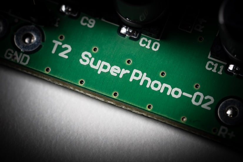 Pro-Ject T2 Super Phono walnoot - detail - Platenspeler