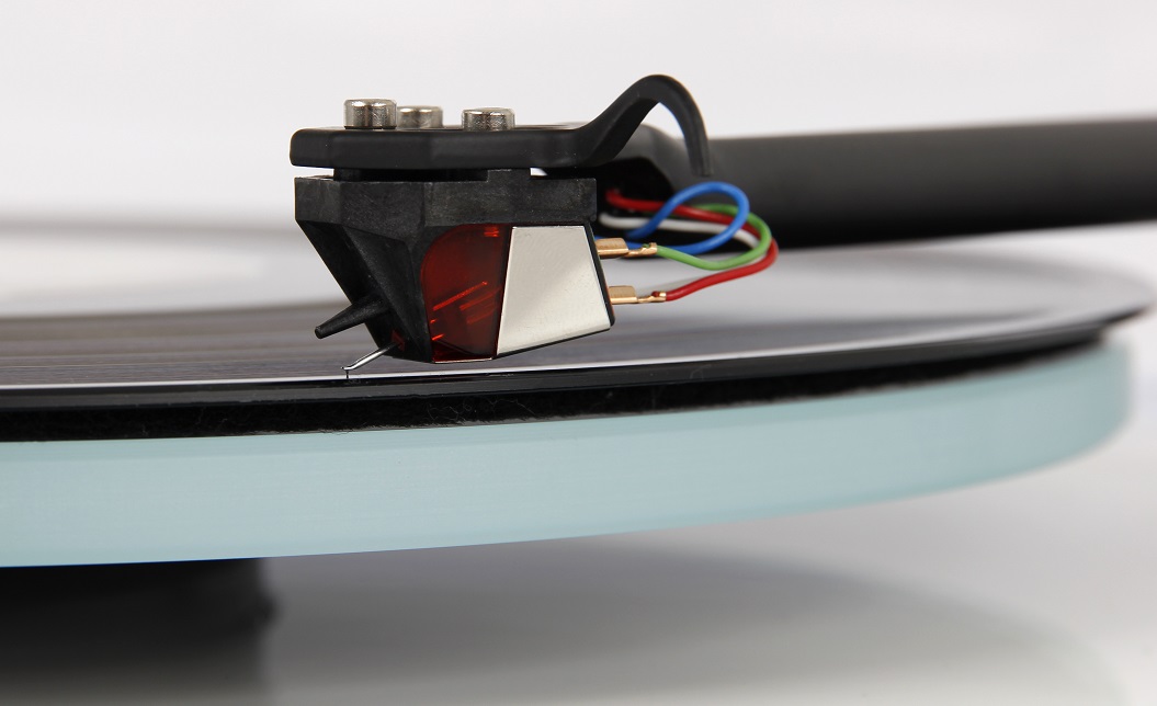 Rega Planar 2 Nd3 wit hoogglans - Platenspeler