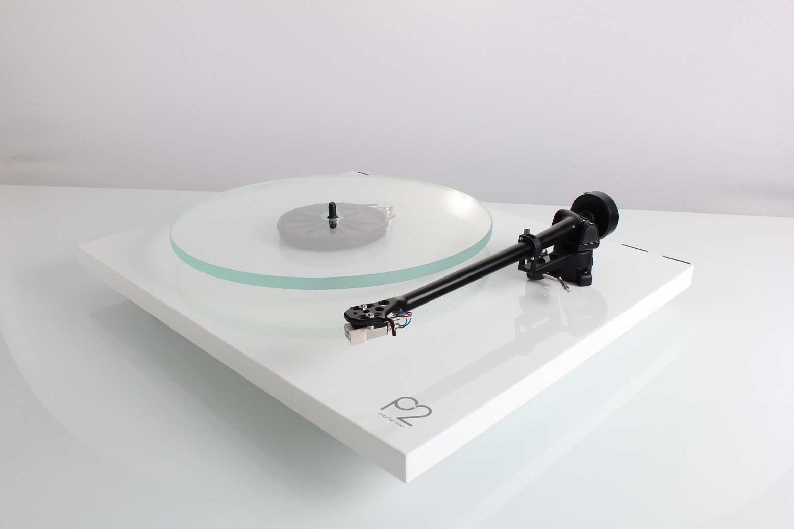 Rega Planar 2 Nd3 wit hoogglans - Platenspeler