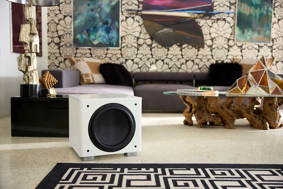 REL HT/1003 mkII wit - lifestyle - Subwoofer