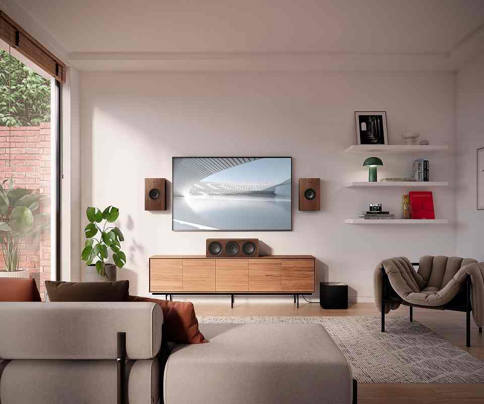 KEF Q6 Meta walnoot - lifestyle - Center speaker