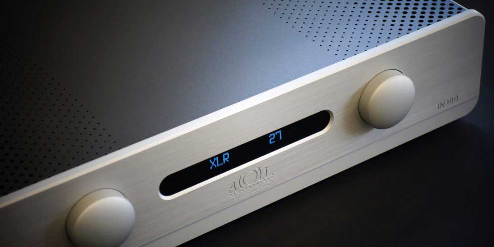 Atoll IN300 Evolution zwart - beauty - Stereo versterker