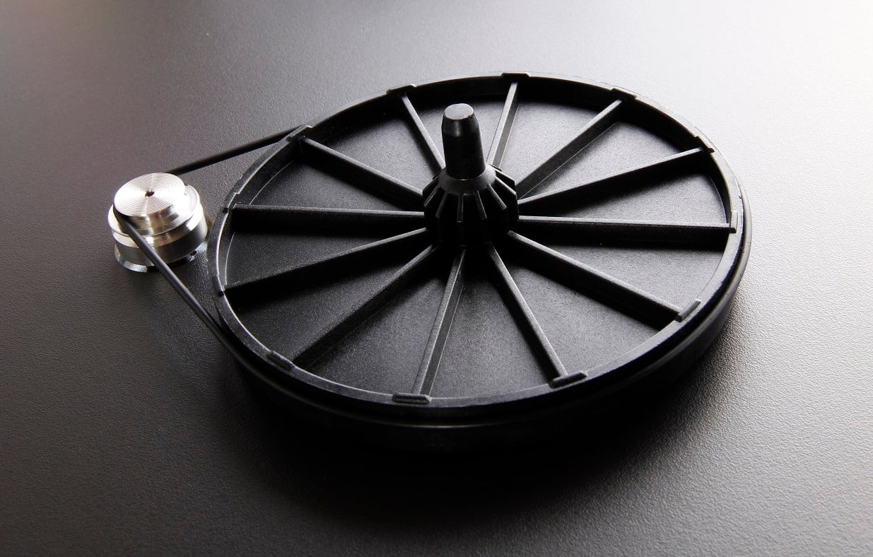 Rega Planar 1 Plus zwart mat - Platenspeler