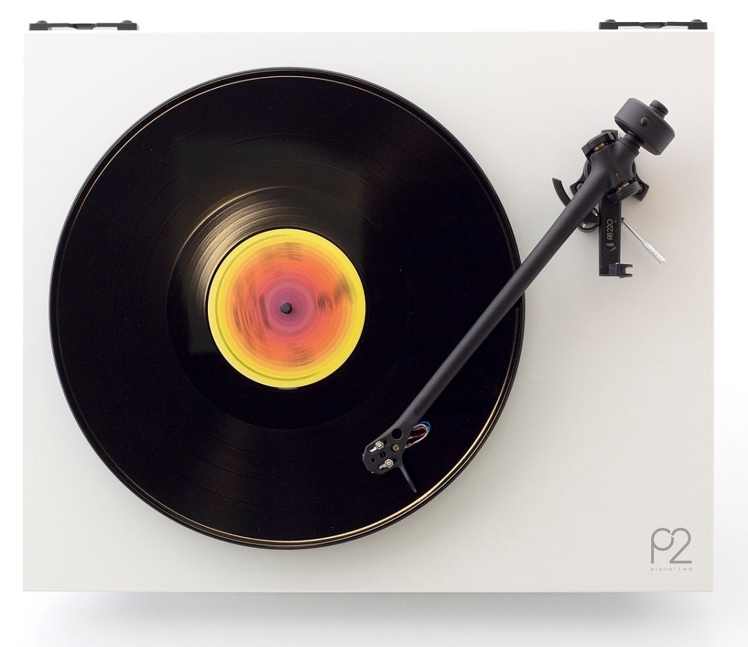 Rega Planar 2 Carbon wit hooglans - Platenspeler